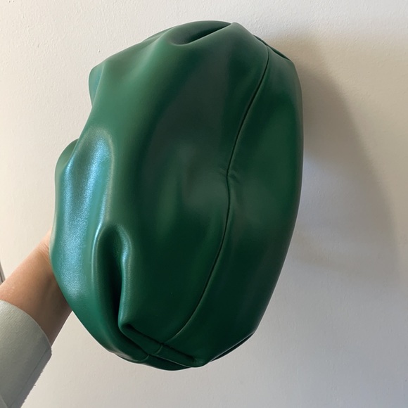 Faux Leather Pouch Bag 💚 - Picture 5 of 6